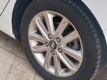 Hyundai Elantra-11