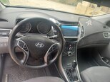 Hyundai Elantra-4