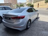 Hyundai Elantra-6