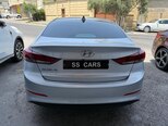 Hyundai Elantra-8