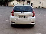 Nissan Note-7