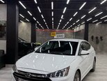 Hyundai Elantra-1