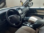 Toyota Land Cruiser-4