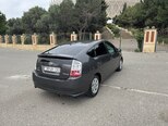 Toyota Prius-5