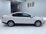 Volkswagen Passat-11