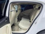 Volkswagen Passat-17