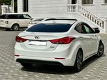 Hyundai Elantra-5