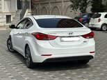 Hyundai Elantra-6