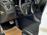 Hyundai Elantra-17