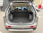 Mitsubishi Outlander-13