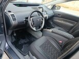 Toyota Prius-4