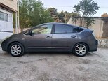 Toyota Prius-8