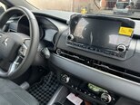Mitsubishi Outlander-8