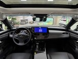 Lexus ES 300h-8