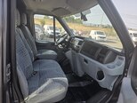 Ford Transit-12