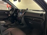Kia Sorento-16