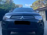 Mitsubishi L200-1