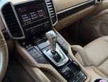 Porsche Cayenne-7