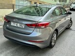 Hyundai Elantra-8
