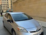 Toyota Prius-5