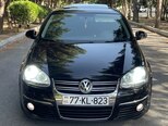 Volkswagen Jetta-1
