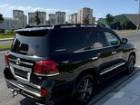 Toyota Land Cruiser-6