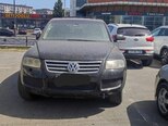 Volkswagen Touareg-1