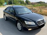 Hyundai Sonata-1