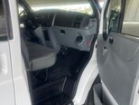Ford Transit-13