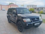 Mitsubishi Pajero-3