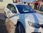 Renault Logan-6
