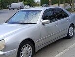 Mercedes E 280-10