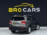 Kia Sorento-14
