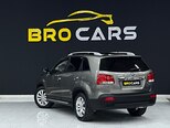 Kia Sorento-13