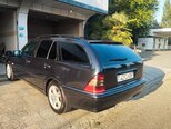Mercedes C 220 d-12