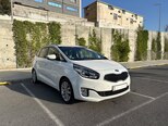 Kia Carens-1