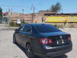 Volkswagen Jetta-4