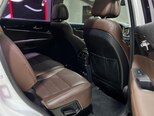 Kia Sorento-19