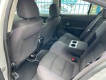 Chevrolet Cruze-13
