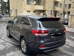 Kia Sorento-4