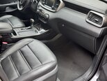 Kia Sorento-12