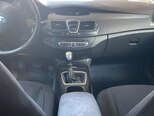 Renault Laguna-6