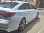 Hyundai Sonata-14