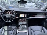 Audi Q7-8