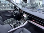 Audi Q7-10