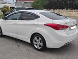 Hyundai Elantra-3