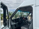 Ford Transit-19