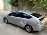 Toyota Prius-5