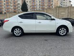Nissan Sunny-7