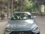Hyundai Elantra-3